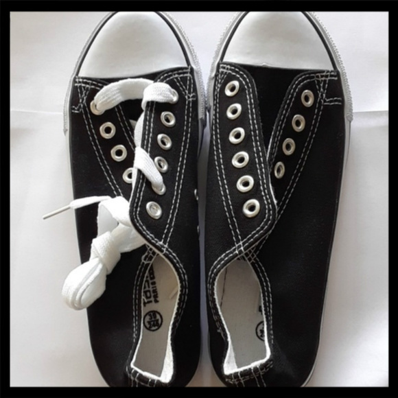 SOLD OUT - Picture 1 of 4